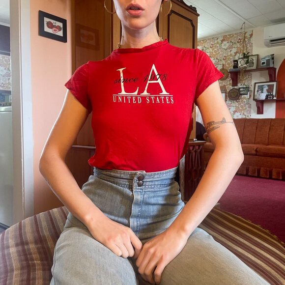 90s style LA red cropped baby tee! - Picture 3 of 15